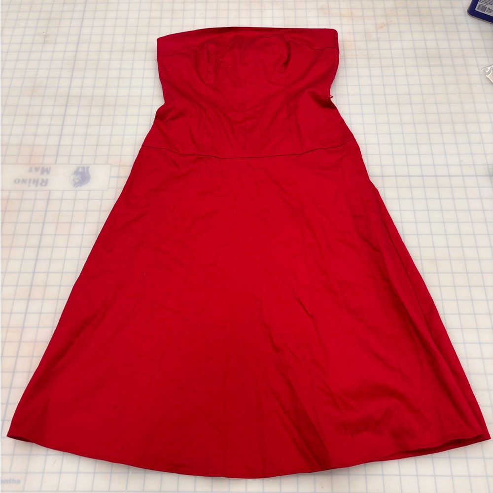 Elegant Red Strapless Dress